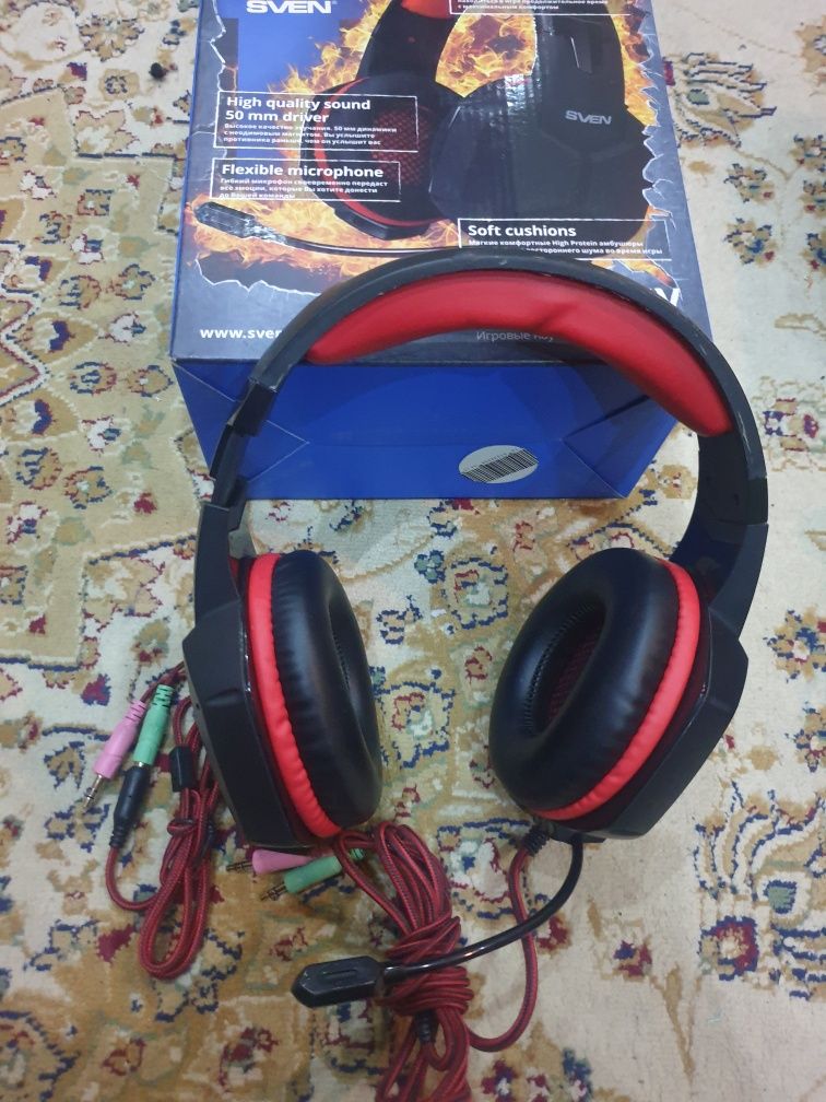 Игровой наушник с микрофоном