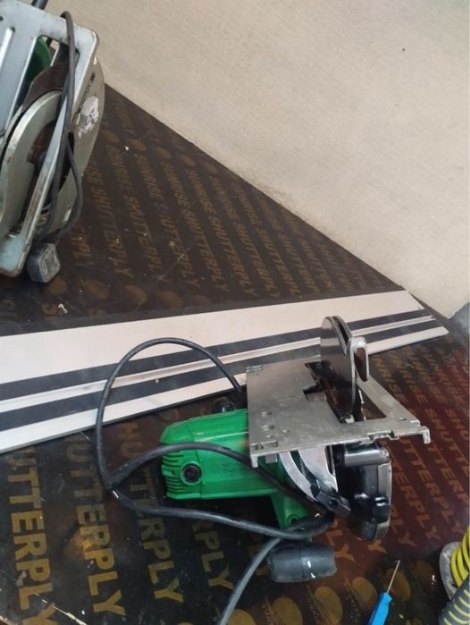 Ръчен циркуляр Хитачи Hitachi Hikoki 1600watts235мм