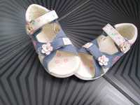 Încălțăminte pentru fetițe - sandale