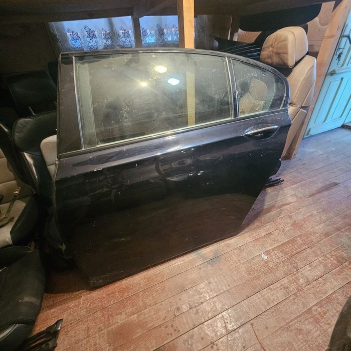 Лява и дясна врата задни за Bmw F01 F02 седан
Вратите са в перфектно с