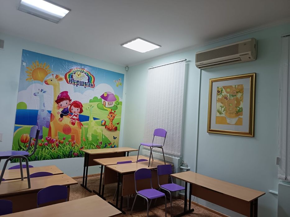 Срочно продам школьные парты и стулья