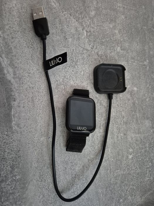 Смарт часовник Liu jo