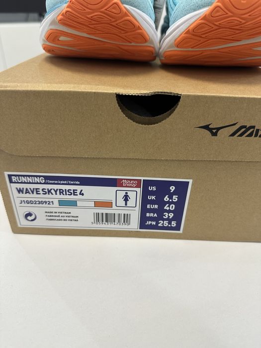 Adidasi alergare Mizuno Skyrise ( adidasi alergare nike , adidas , )