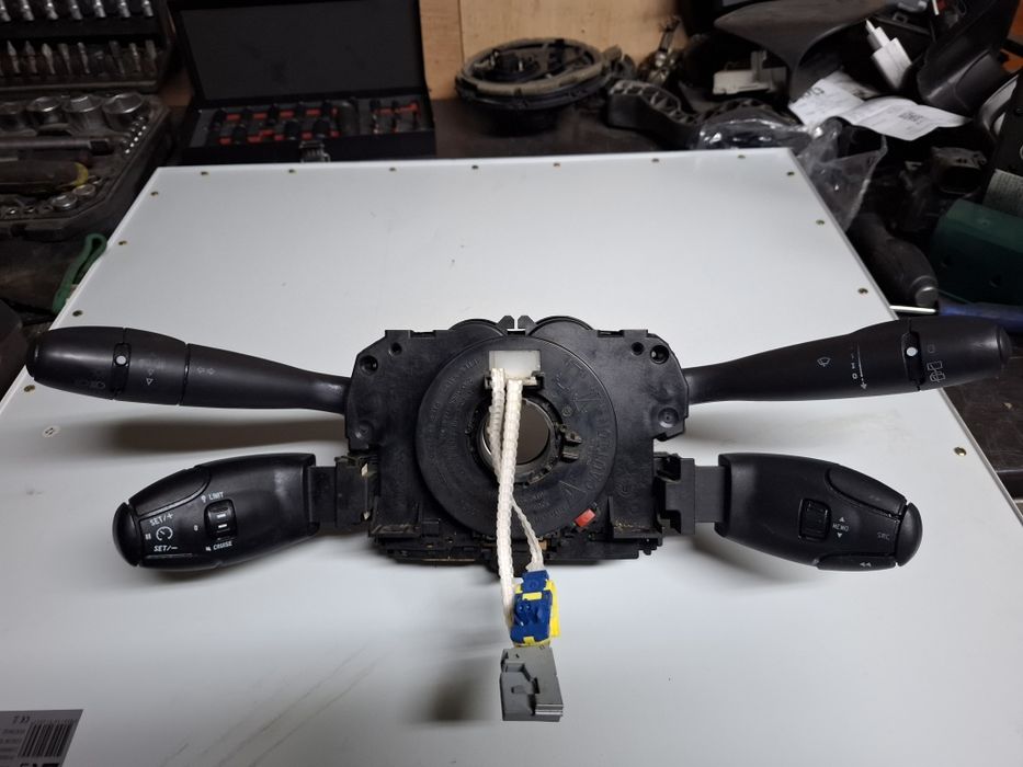 Управление мигачи /COM ЗА ПЕЖО 307