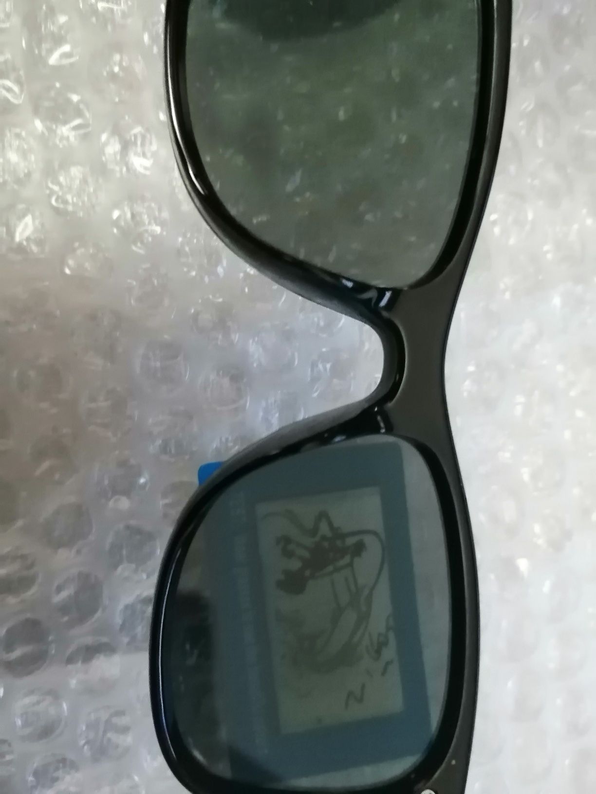 Поляризирани слънчеви очила с дървена рамка