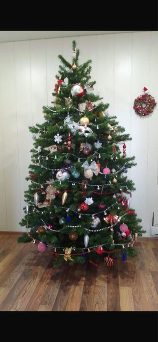 Ель искуственная новогодняя