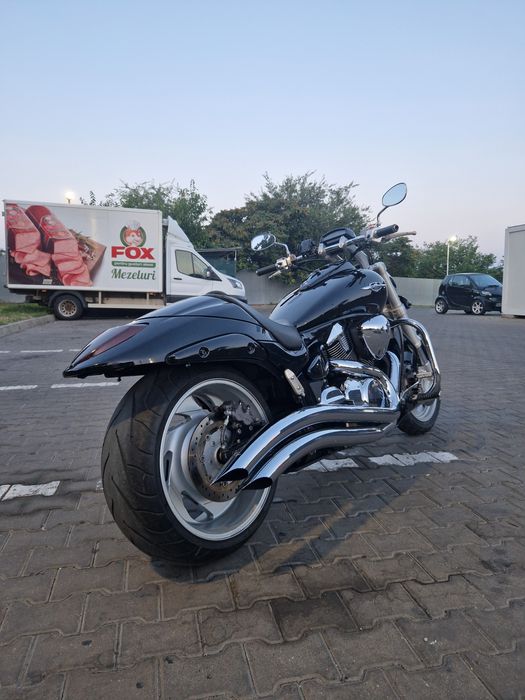Suzuki Intruder M109
