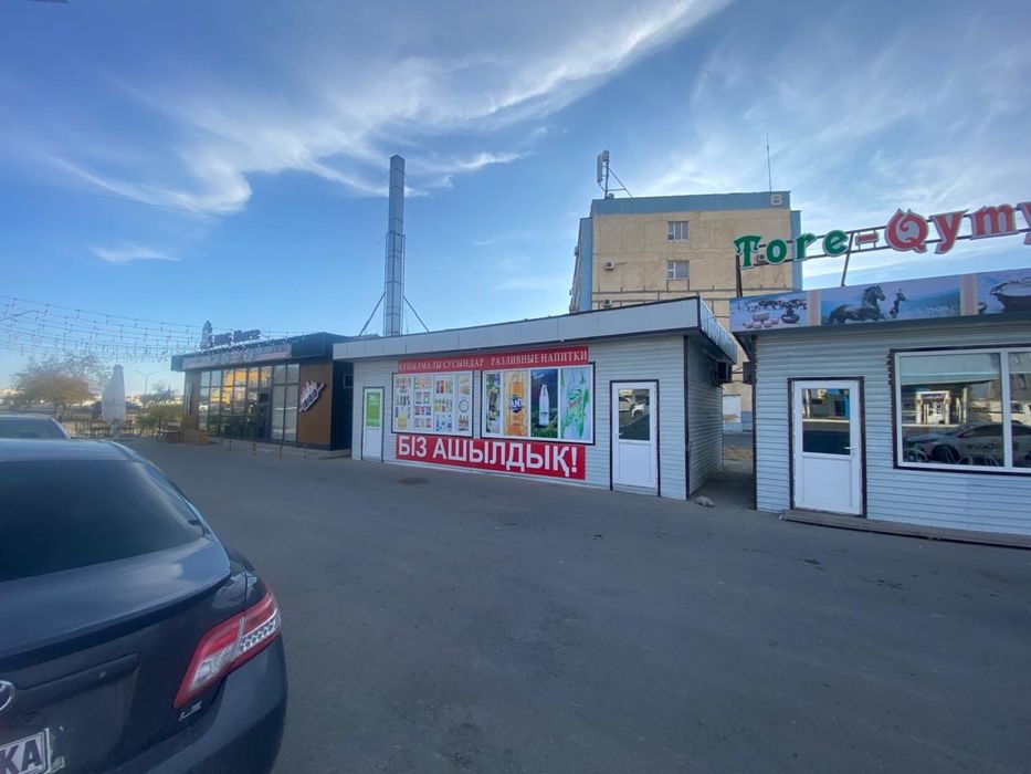 50 кв/м 5/10 метр саудасы жақсы жүріп тұрған азық түлік дүкен сатылады