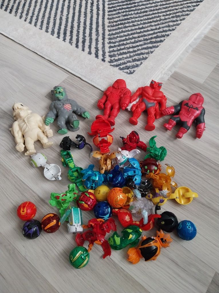 Играчки бакугани