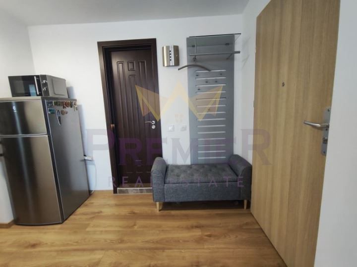 Дава се под наем Тристаен апартамент в Варна, ВИНС - 70 кв.м за 800 € - Снимка #7