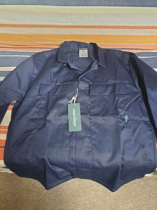 Pantaloni de lucru si salopete