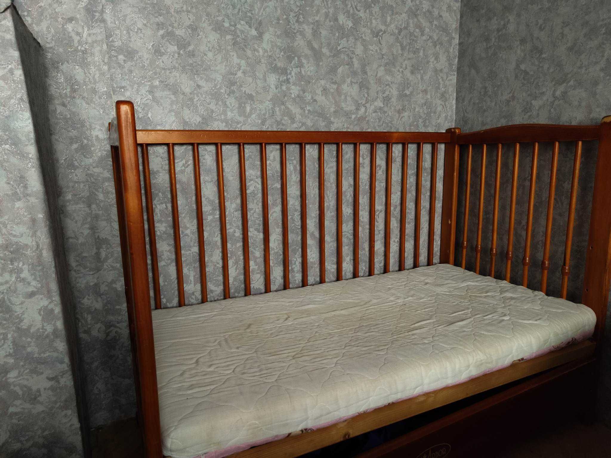 Детско легло с матрак за 0 до 6 години