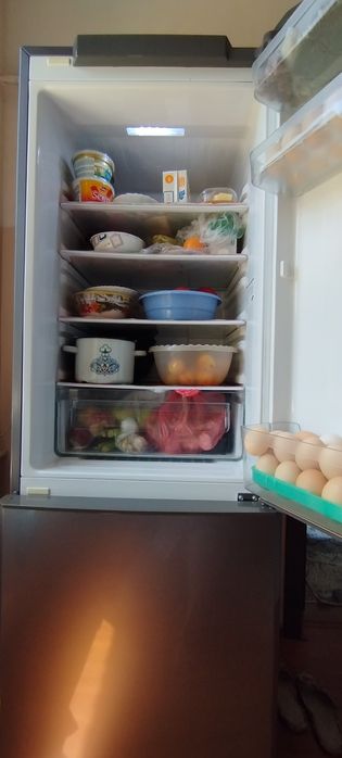 Продаю холодильник SAMSUNG