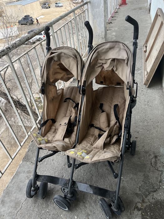 Коляска для двойняшек/близняшек