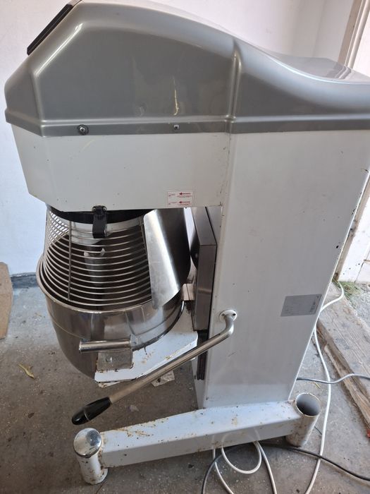 Malaxor planetar 40 litri Empero