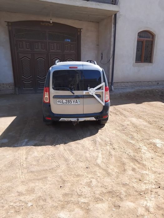 Лада Ларгус 2013