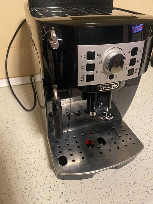 Espressor automat De'Longhi Magnifica S 1450W, 15 bar, 1.8 l, Negru