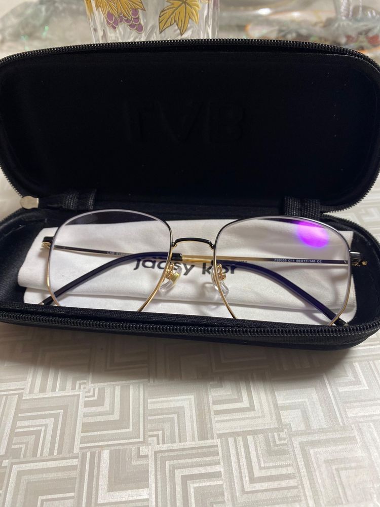 Очки от Lab Optic