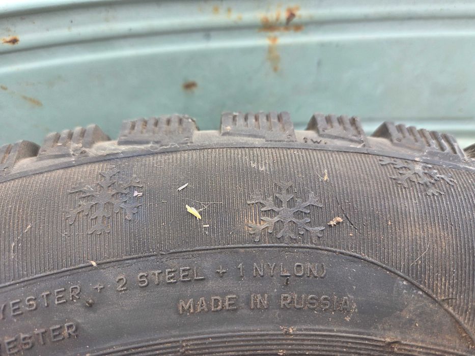 4 броя зимни гуми с джанти