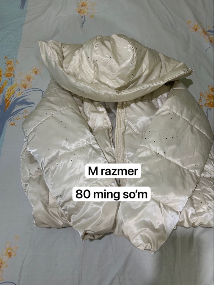 B/U kiyimlar sotiladi