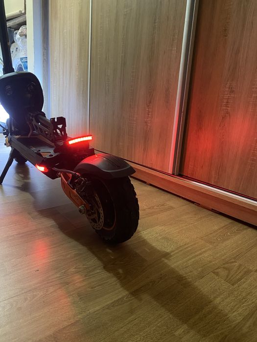 Kukirin G2 Max vand sau dau la schimb cu un PC gaming