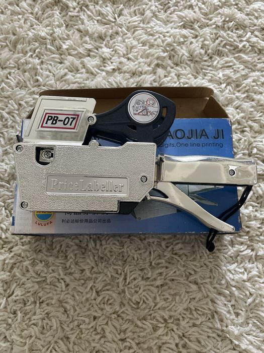 Машинка для распечатки ценников (новая)