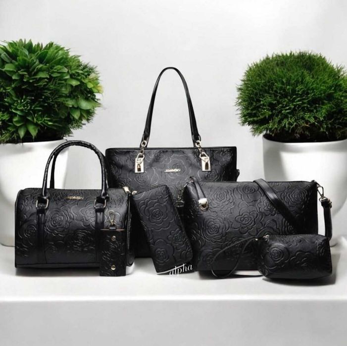 Елегантен комплект 6 броя дамски чанти.