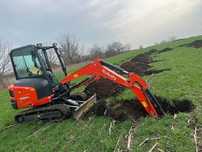 Închiriez mini excavator 2,7t
+Săpătu