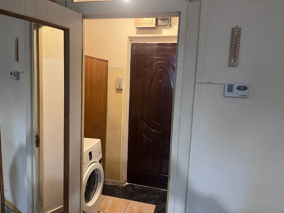 Garsoniera de inchiriat pe termen lung!