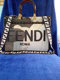 Шикарная супер вместительная сумочка от бренда FENDI ROMA