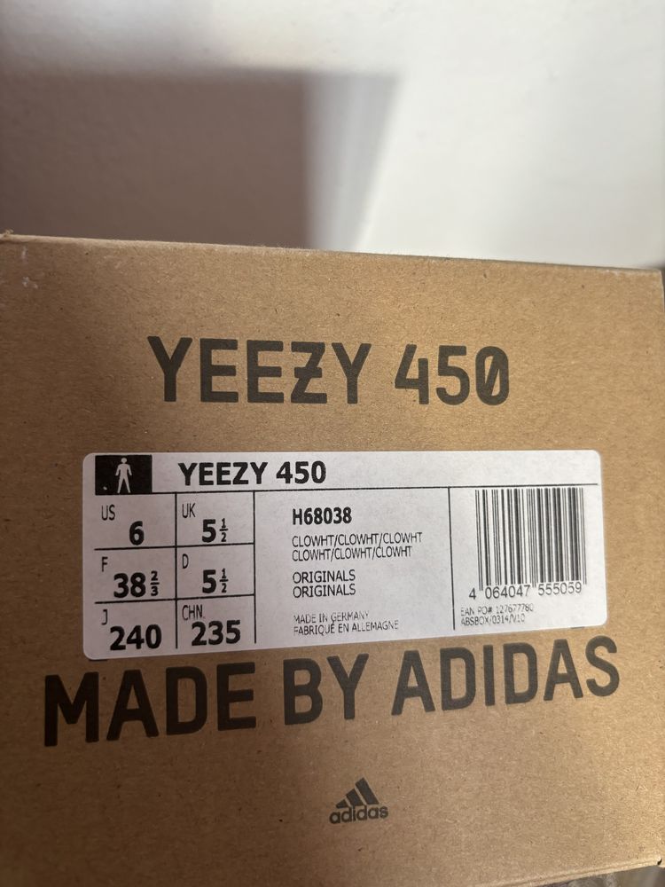 Yeezy 450 clowht