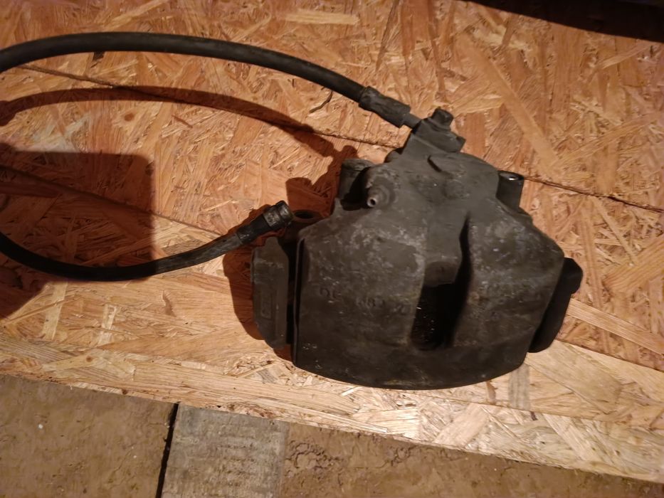 Etrieri frana stânga dreapta  fata VW