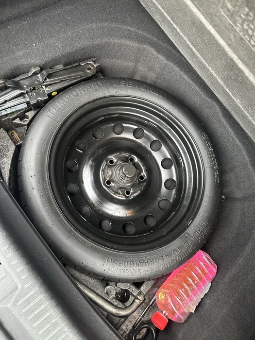 Volkswagen Golf 7 2013 1.2 TSI usor avariat / lovit / avariate