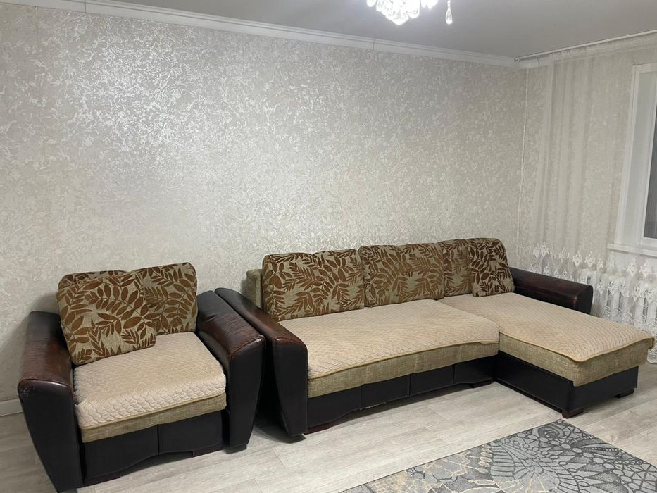 Продам диван срочно