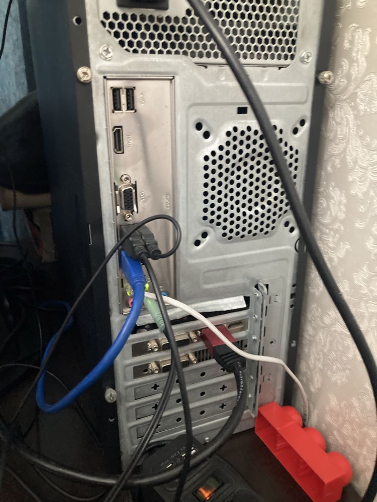 Intel(R) Core i5 -4440 озу 8 гб плата 1150 NVIDIA GeForce GTX 660