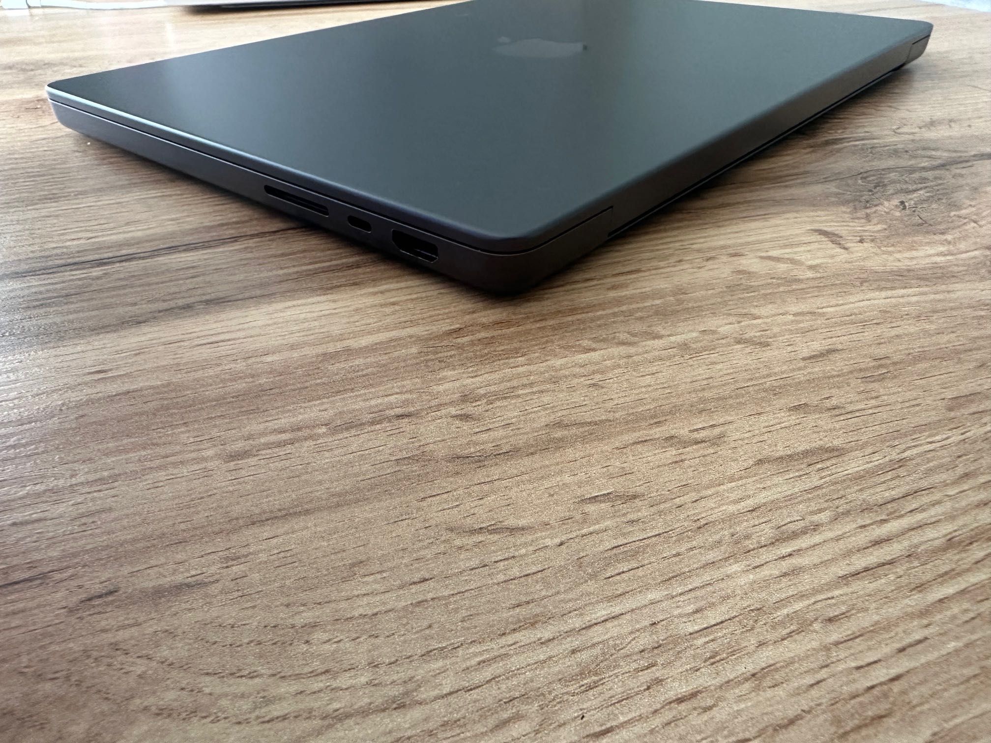 MacBook Pro 14" M3 MAX 14-CPU, 30-GPU, 36GB RAM, 1TB SSD