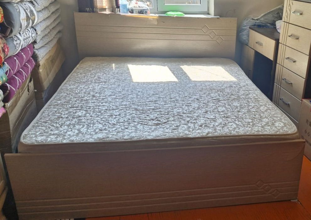 Диван двухспалка с матрасом