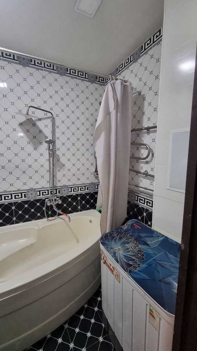 Срочно продается квартира 4/8/9 в Сергели СТРОИТЕЛИ 94,18 кв,м 65000$