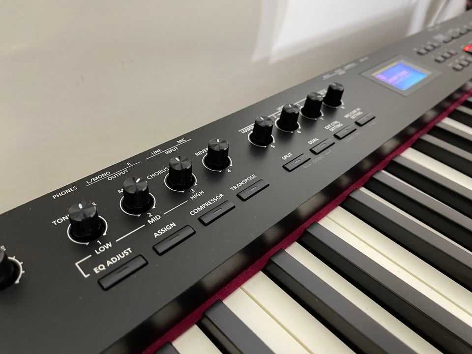 Roland RD88 (pian digital sintetizator clapa orga midi controller)