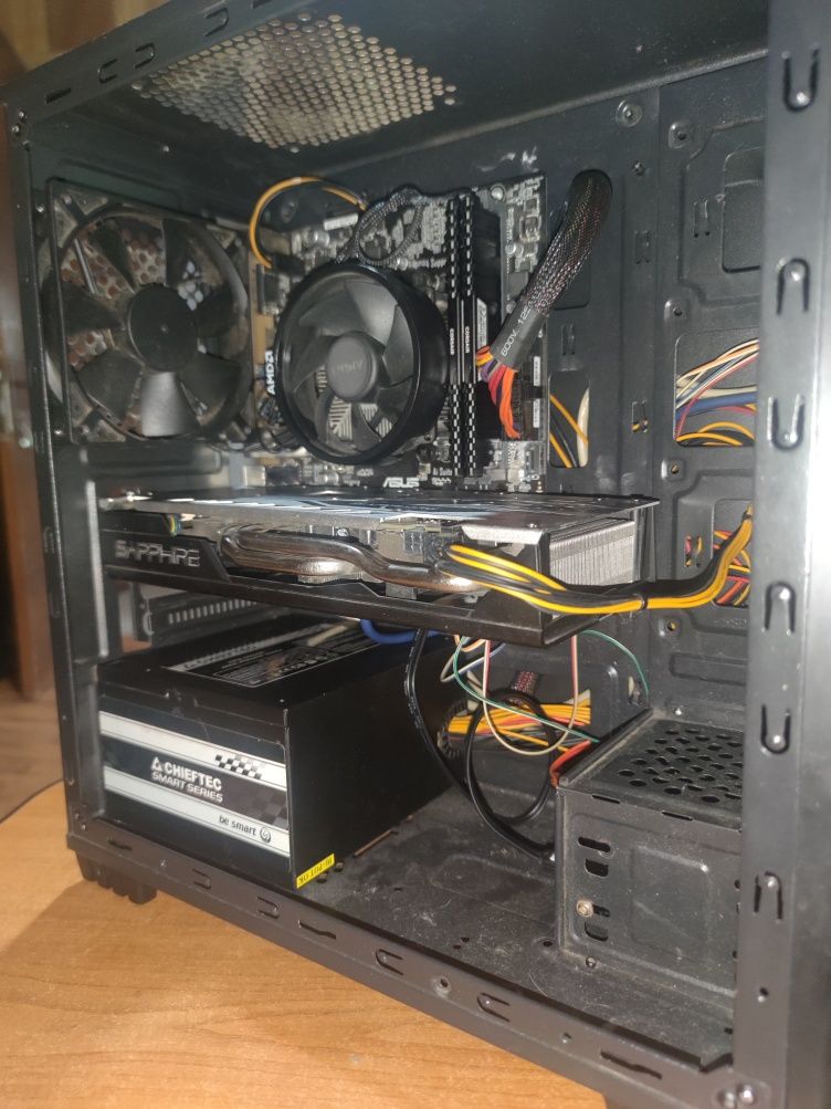 Calculator Ryzen 1600, rx580, 8 DDR4, 512 Sata3