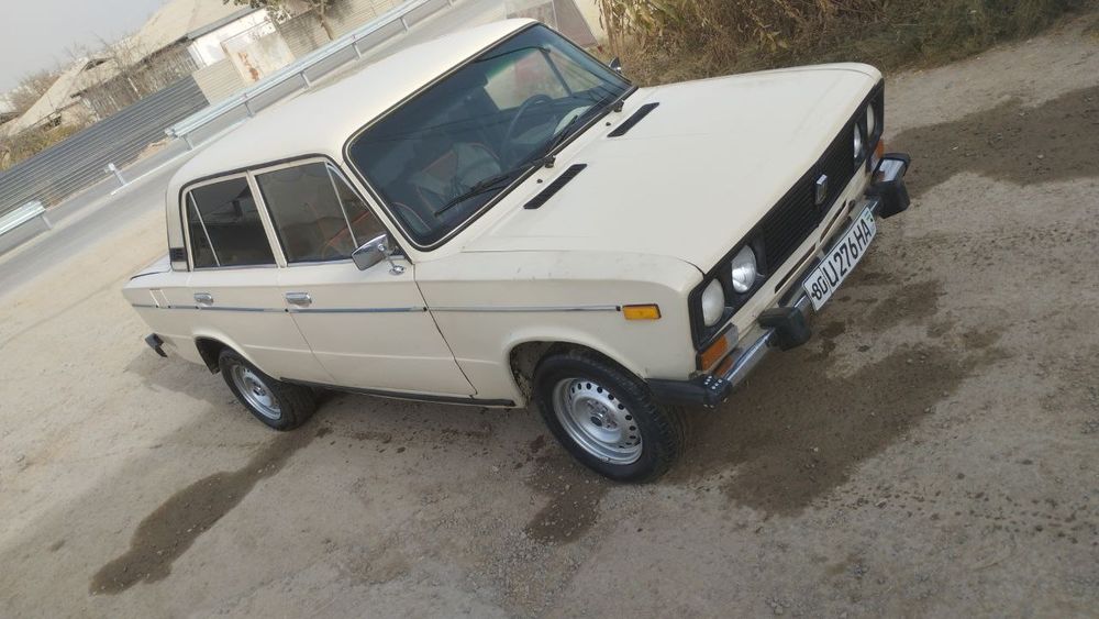 Mashina zoʻr xolada