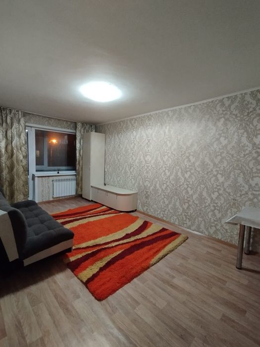 Сдается однокомнатная квартира  центре магазин Жанар