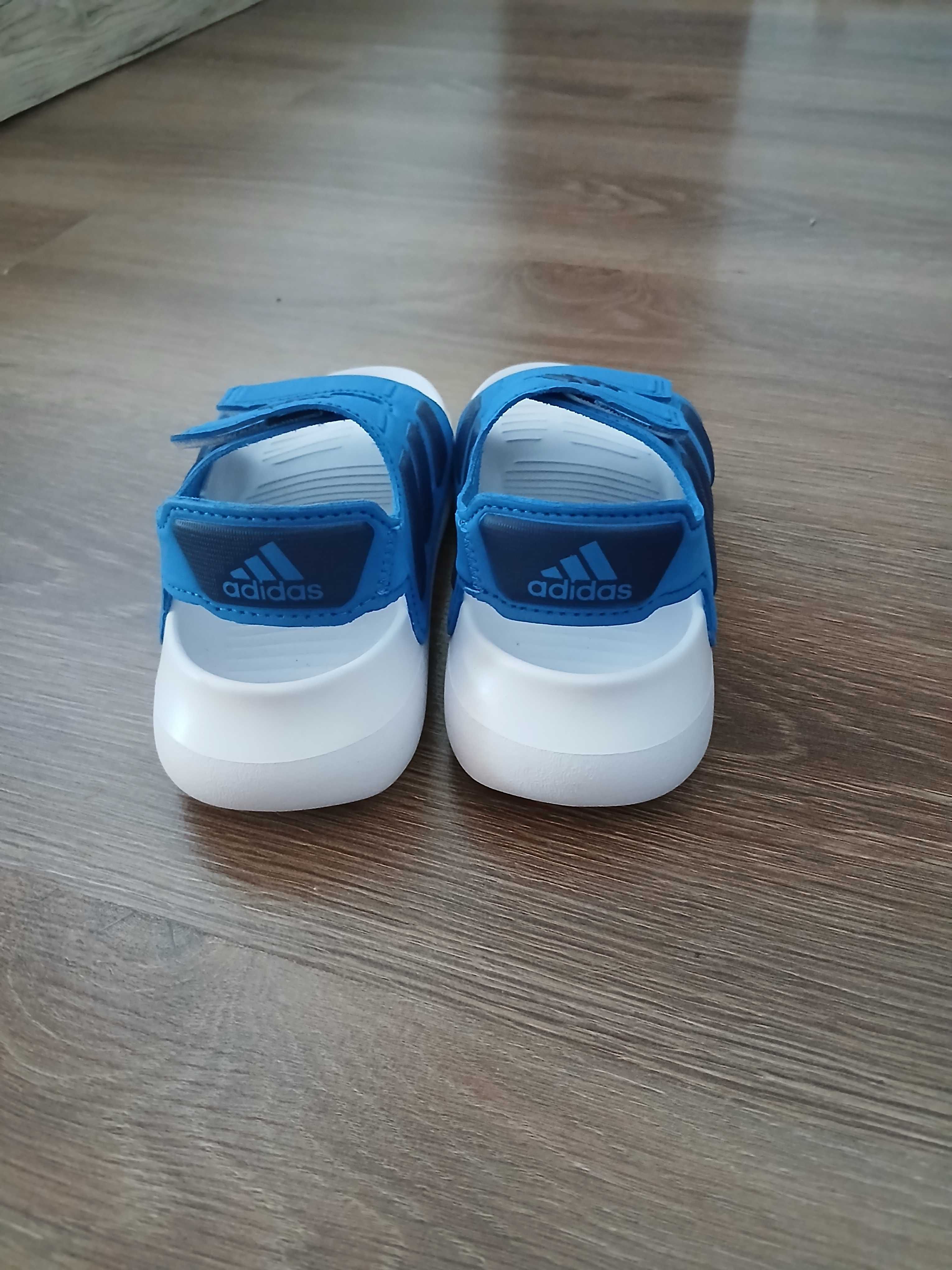 Нови сандали Adidas 29номер