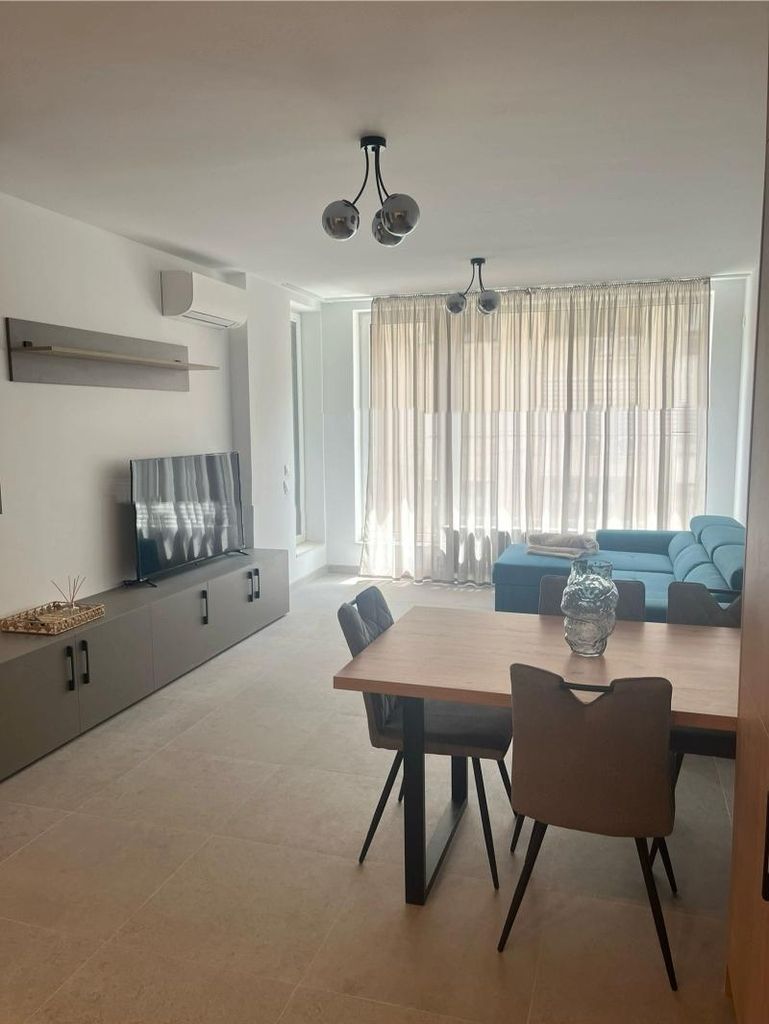Дава се под наем Двустаен апартамент в София, Дианабад - 65 кв.м за 600 € - Снимка #1