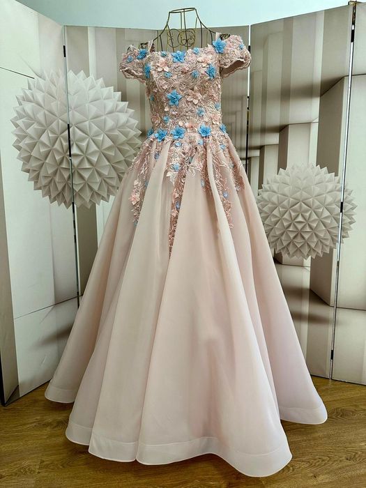 Rochie pentru evenimente speciale