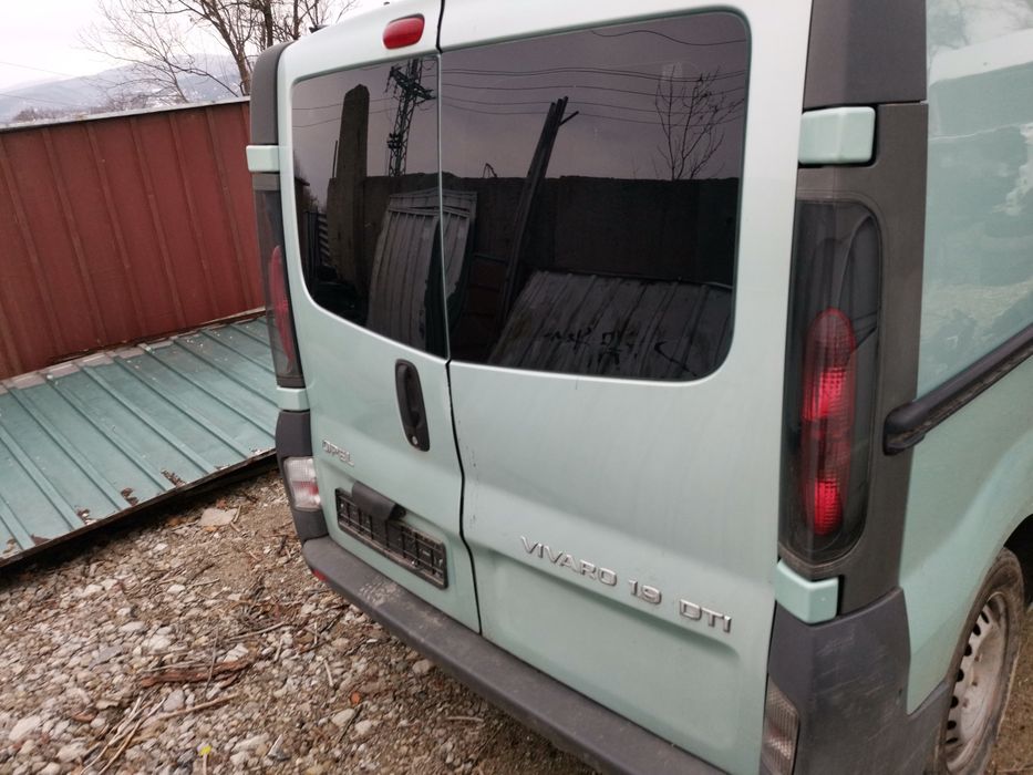 Opel Vivaro 1.9 На Части!