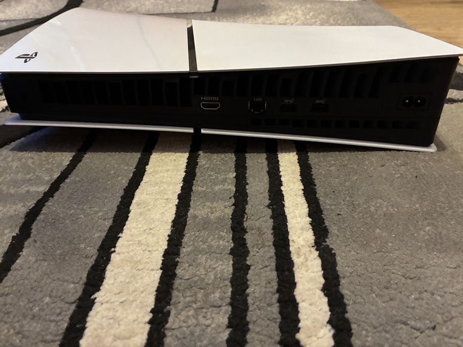 PlayStation 5 Digital Edition 1T +un joc FC26