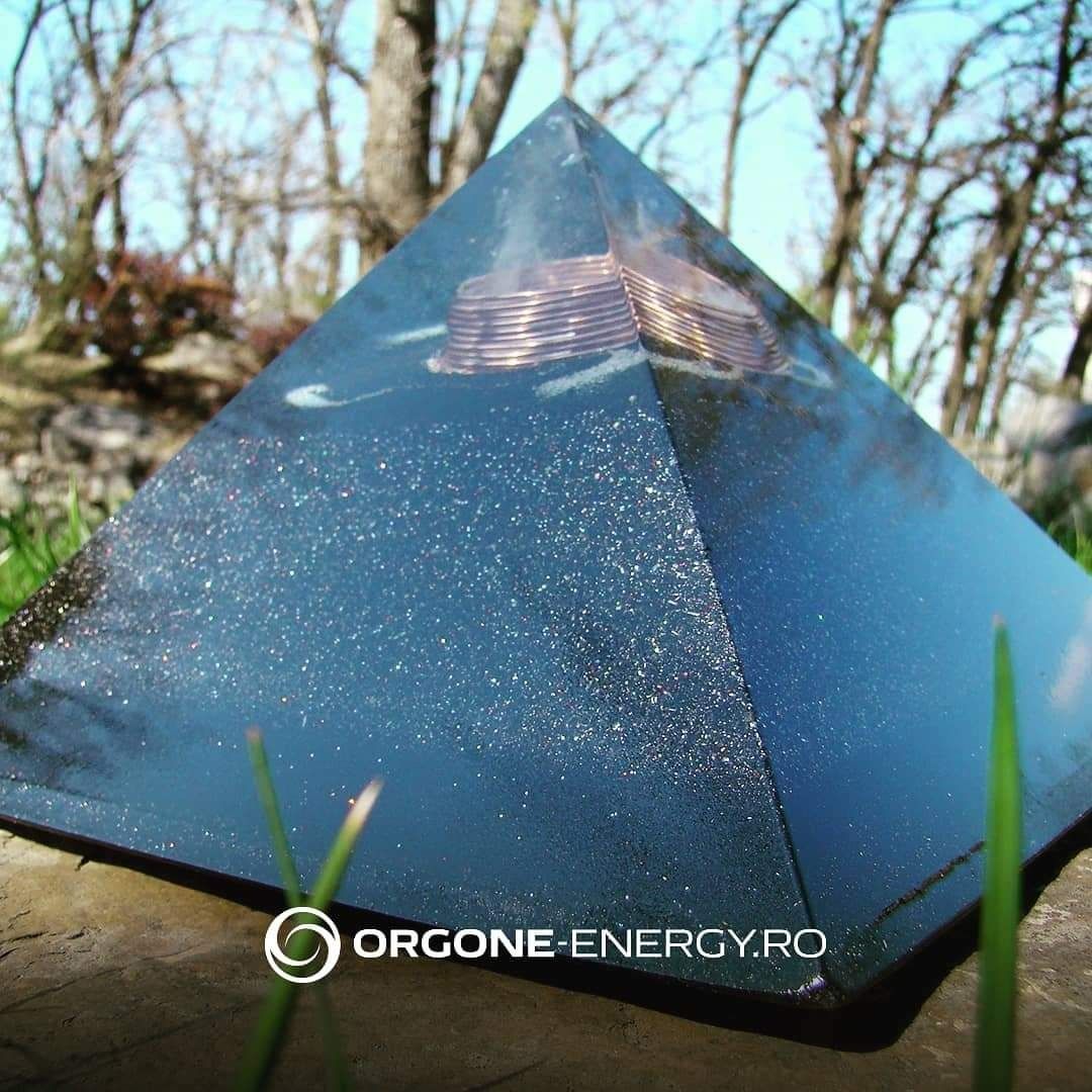 Piramida ORGONE Shungite (EMF Protection)