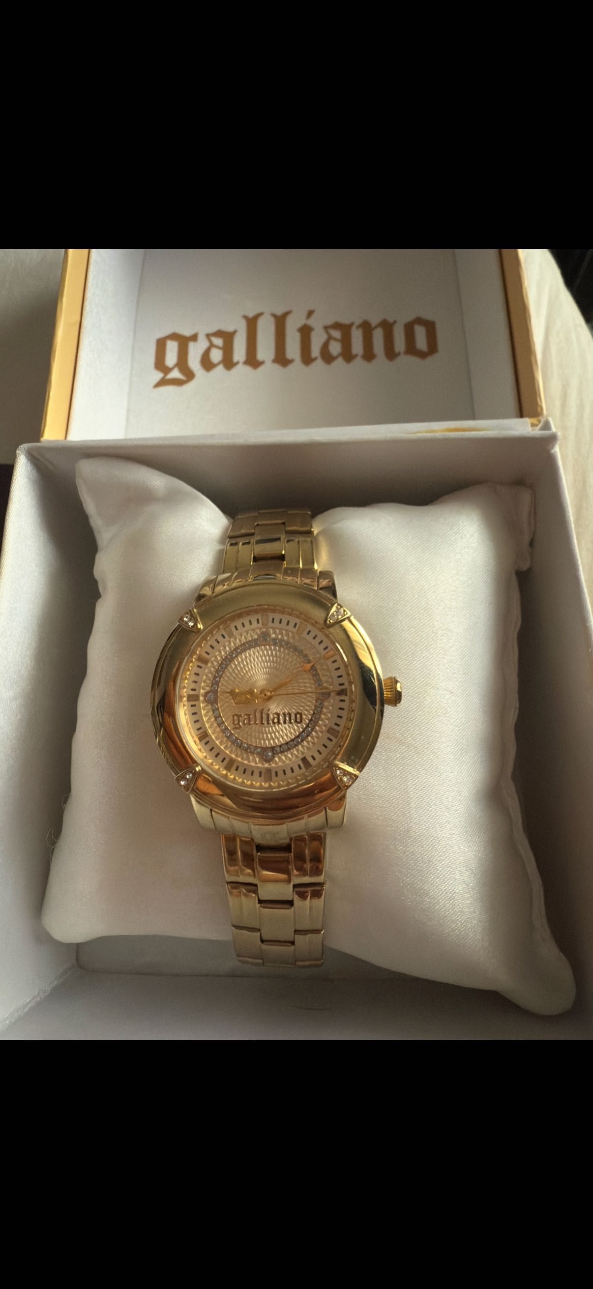 Часовник Galliano