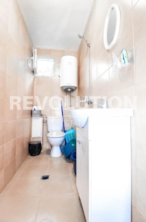 Дава се под наем Едностаен апартамент в Варна, Галата - 40 кв.м за 200 € - Снимка #7